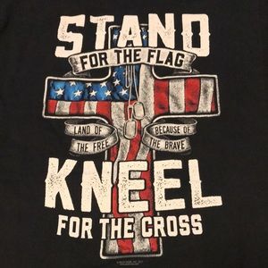 Stand for the flag Short sleeve shirt size Large